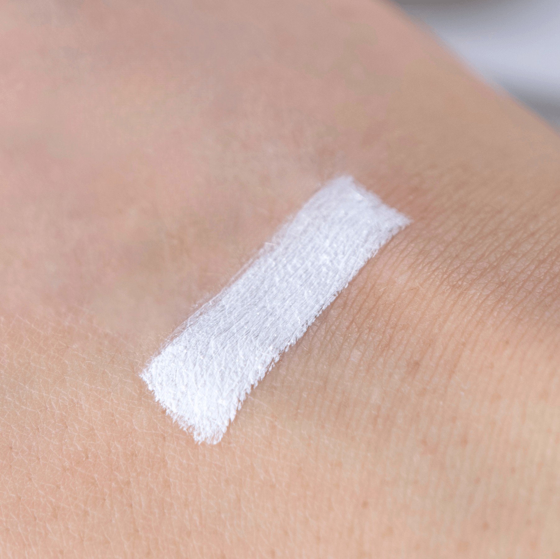 Skin Monarch Eyebrow Paste — application
